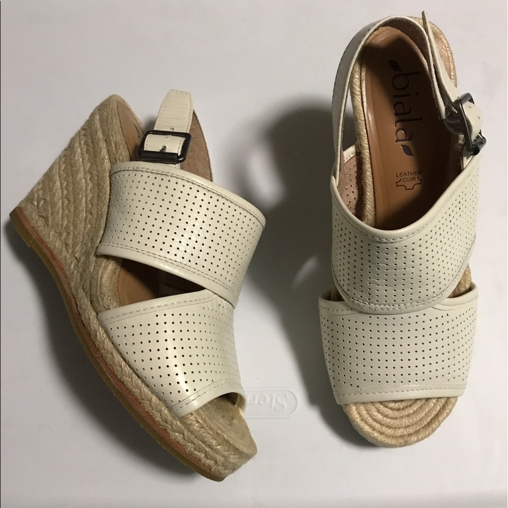Biala Joyce Perforated espadrille Wedge Sandal 5.5